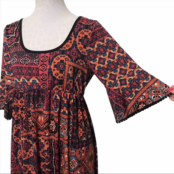 Scully Printed Bell Sleeve Dress - Picture 4 of 12